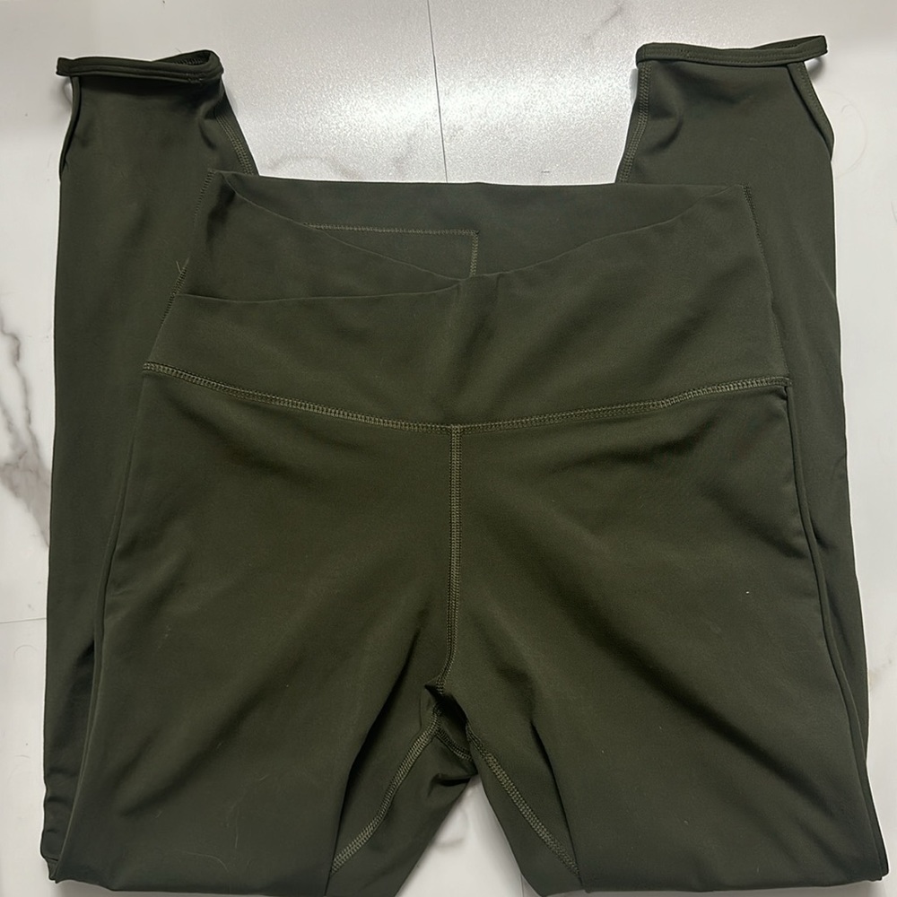 Like New Green Nike Women’s Yoga Cutout 7/8 Leggings, Size Medium